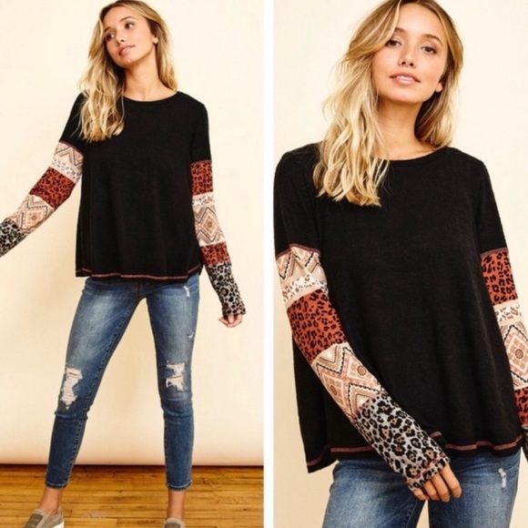 Ces femme colorblock animal print long sleeve top, lightweight fleece-y fabric - Picture 2 of 16